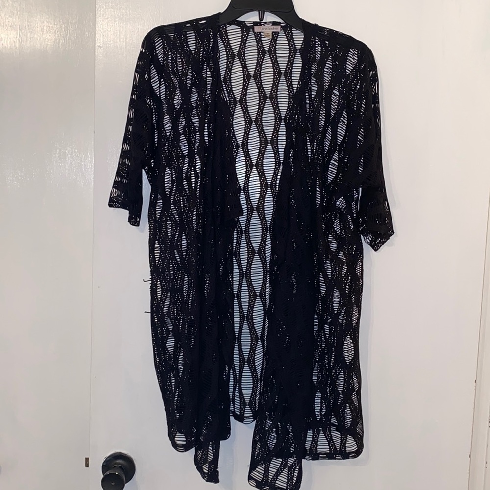 Black lacy shirt!🖤